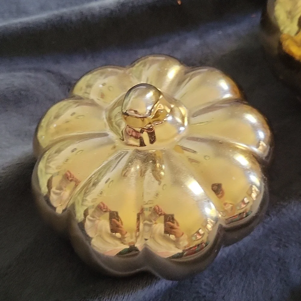 Homeworx by Harry Slatkin metalic gold candle holder
